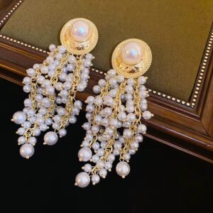 Pearl string tassels